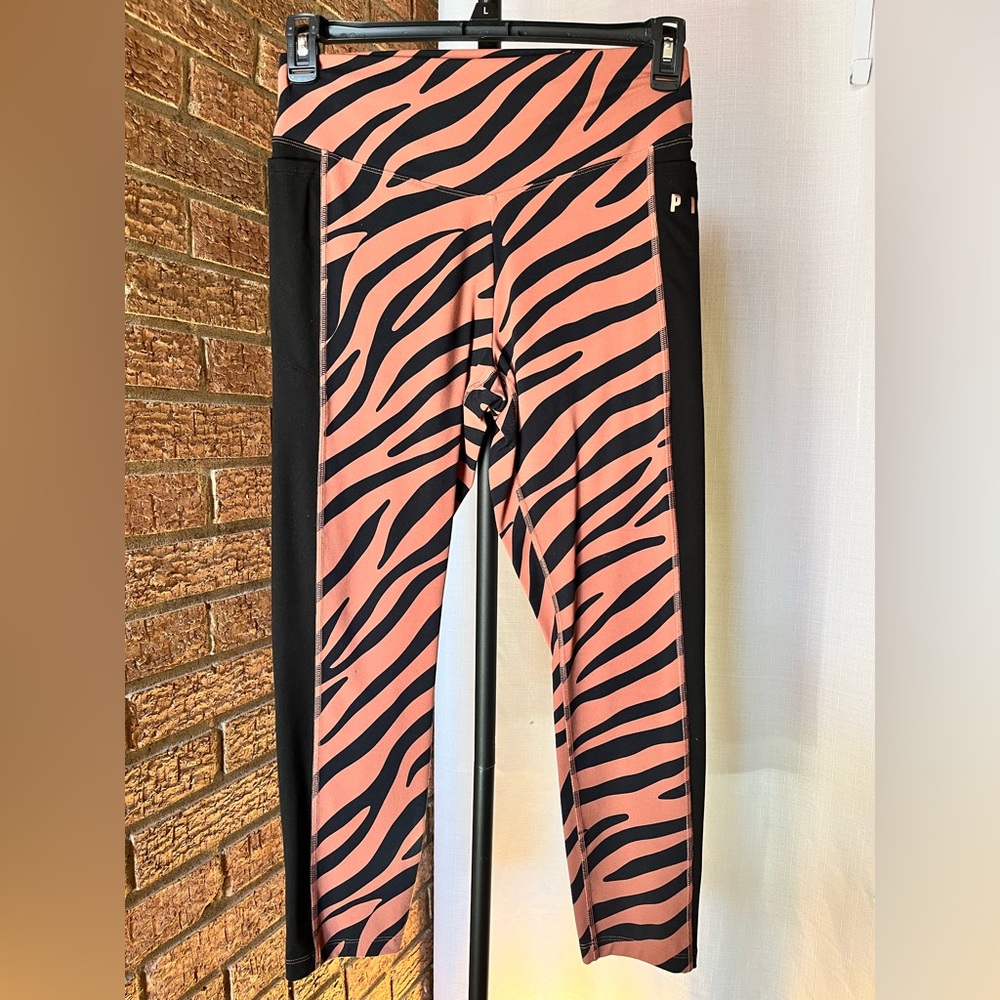 Victoria’s Secret PINK Ultimate High Waist Leggings Tiger Print Pink Black Large